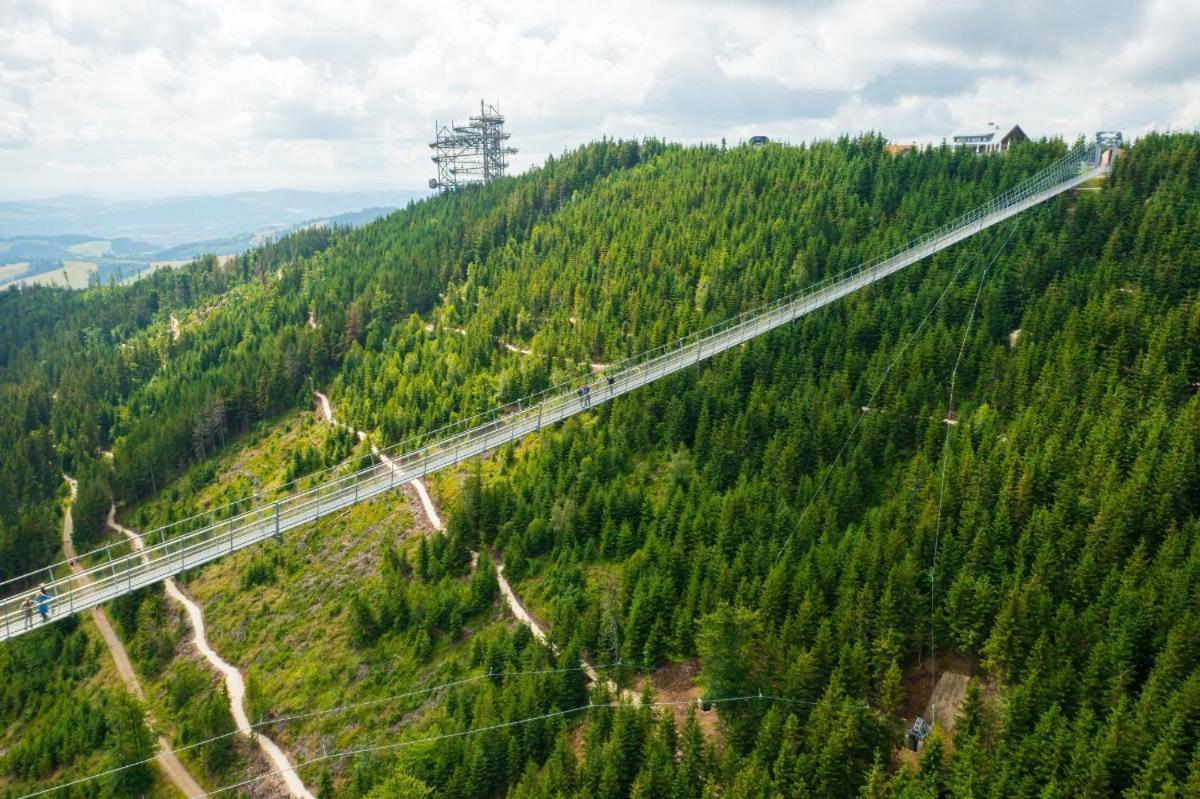 Hotel Nowy Dwor Elizy Blisko Sky Bridge Długopole-Zdrój Kültér fotó